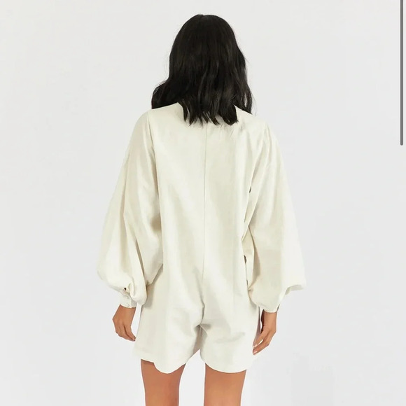 Elegant White Jumpsuit - Picture 2 of 4